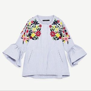 🌷NWT jacket with floral embroidery